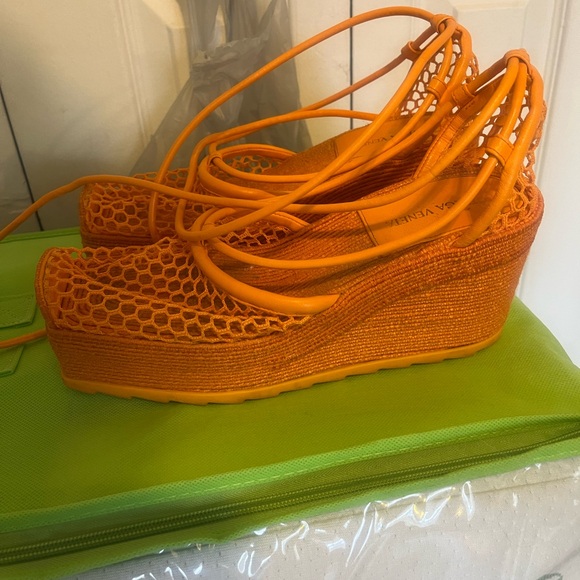 Bottega Veneta Orange Stretch Net Lace-Up Heels EU 38 - Picture 5 of 12